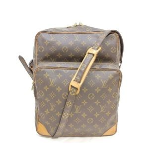 Louis Vuitton monogram Amazone GM Croddbody handbag.
